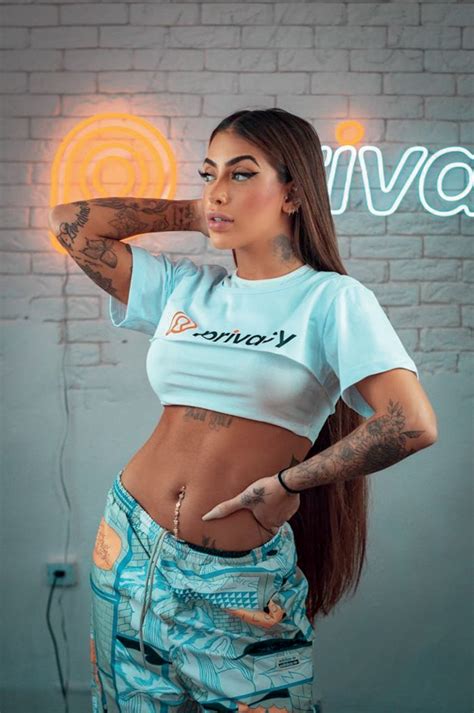 larissaduqueofc twitter|OnlyFans: de imagens sensuais a sexo explícito, .